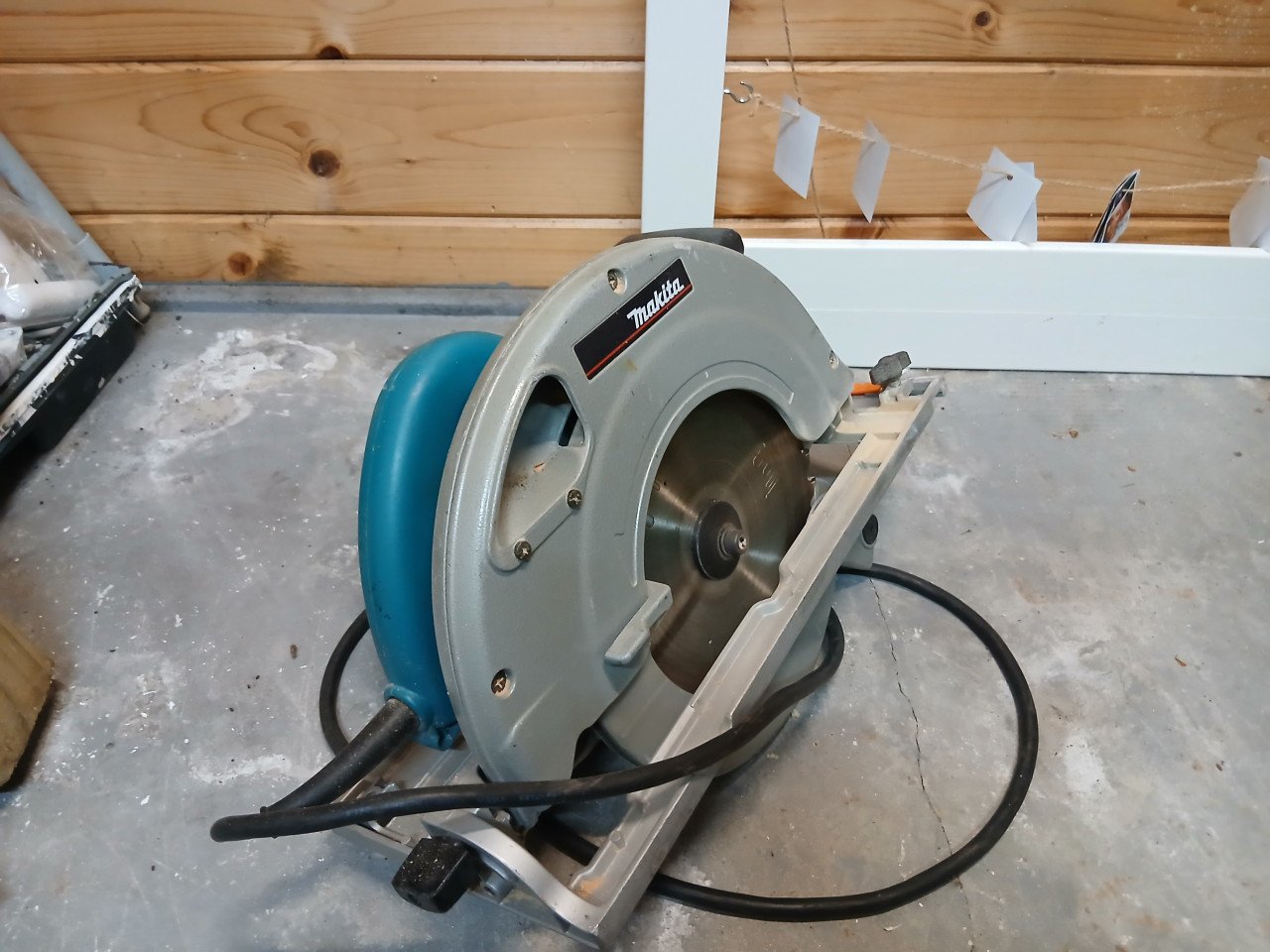 Makita cirkelzaag 2000 Watt in koffer te koop