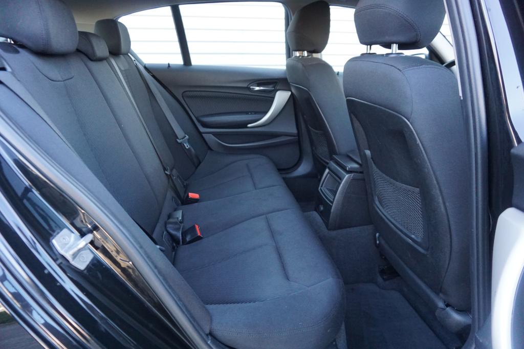 BMW 1 Serie 118i corporate lease m sport airco / cruise / stoelverw. / park