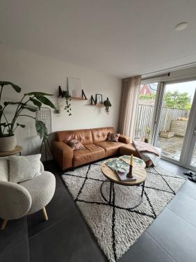 3 persoons zitbank incl. poef