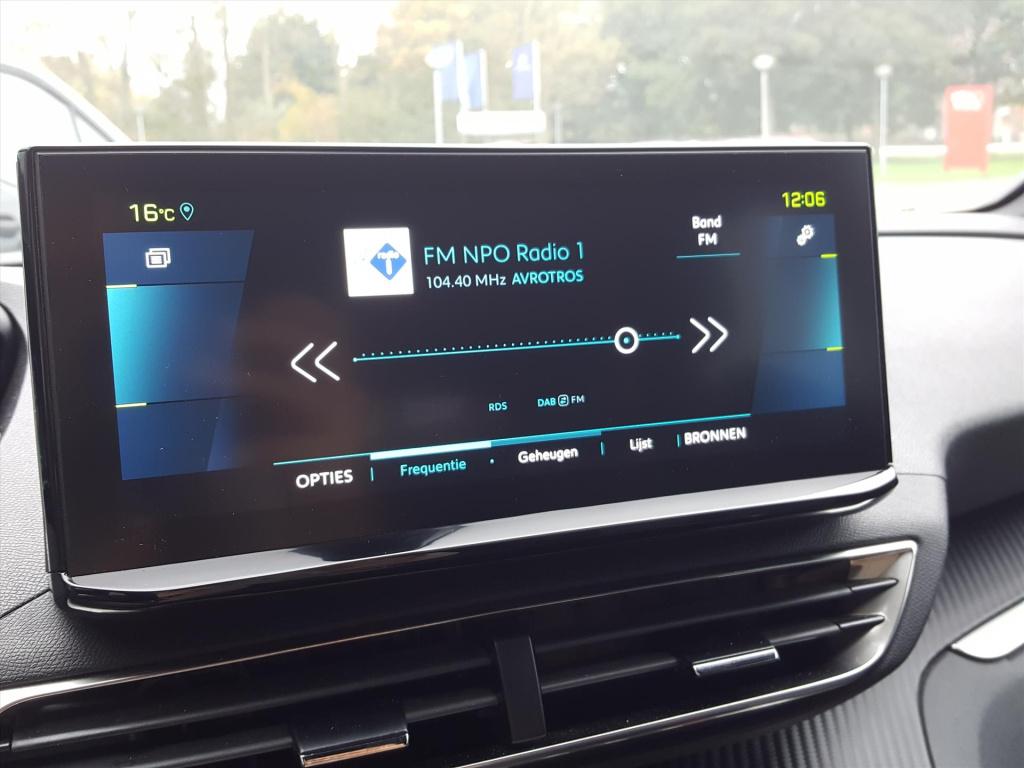 Peugeot 3008 1.6 plug-in hybrid 225pk e-eat8 allure pack business | navi |