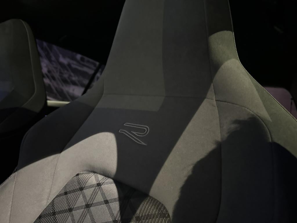 Volkswagen Golf 1.5 etsi r-line business *pano*camera*navi*appconnect*