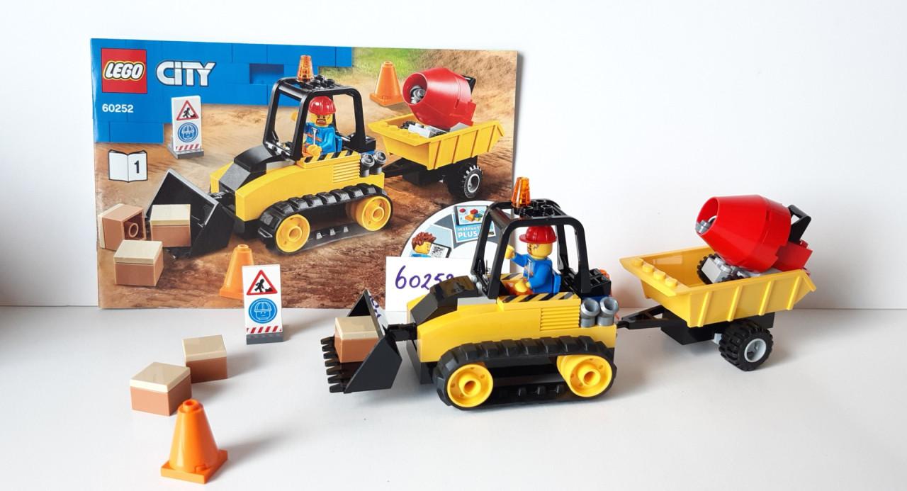 LEGO City 60252: bouwplaats met bulldozer , sloopkogel, cementmolen