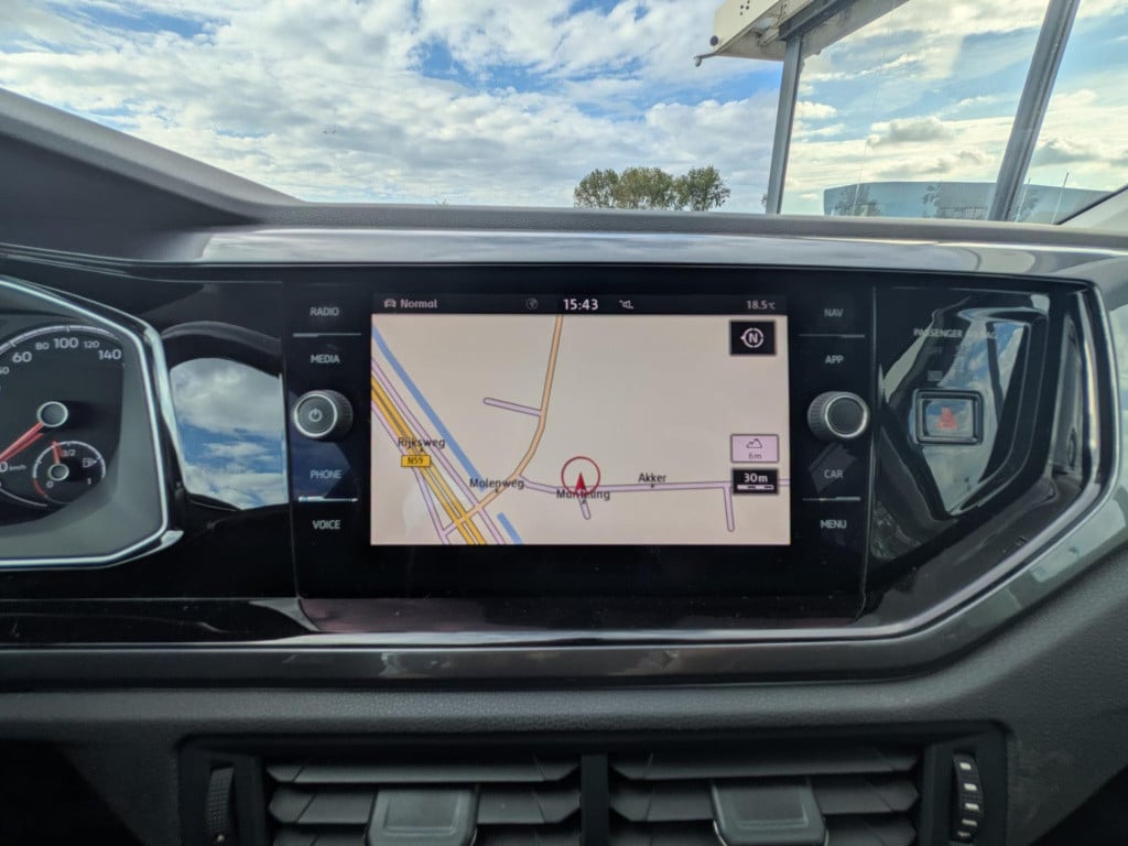 Volkswagen Polo 1.0 tsi highline | adaptieve cruise control | carplay | nav