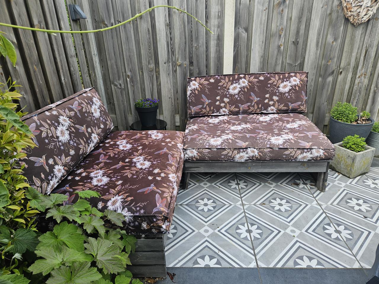 2 Palletbanken met kussens