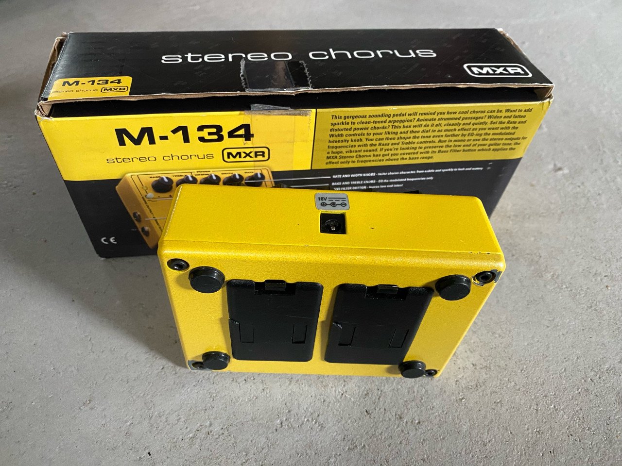 MXR M134 stereo chorus effecten pedaal gitaar keyboard etc
