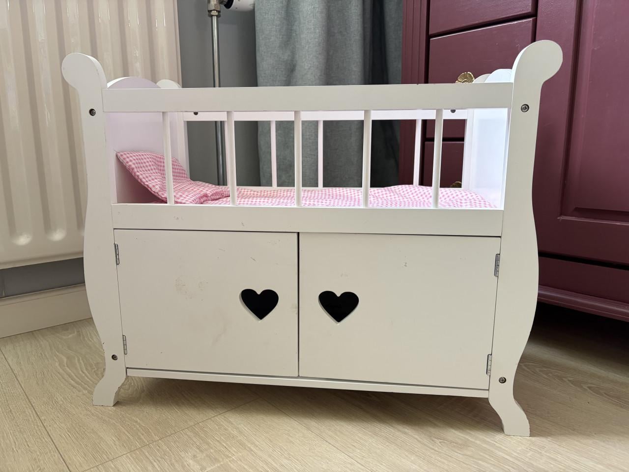 Bandit and Angels poppenbed kastje
