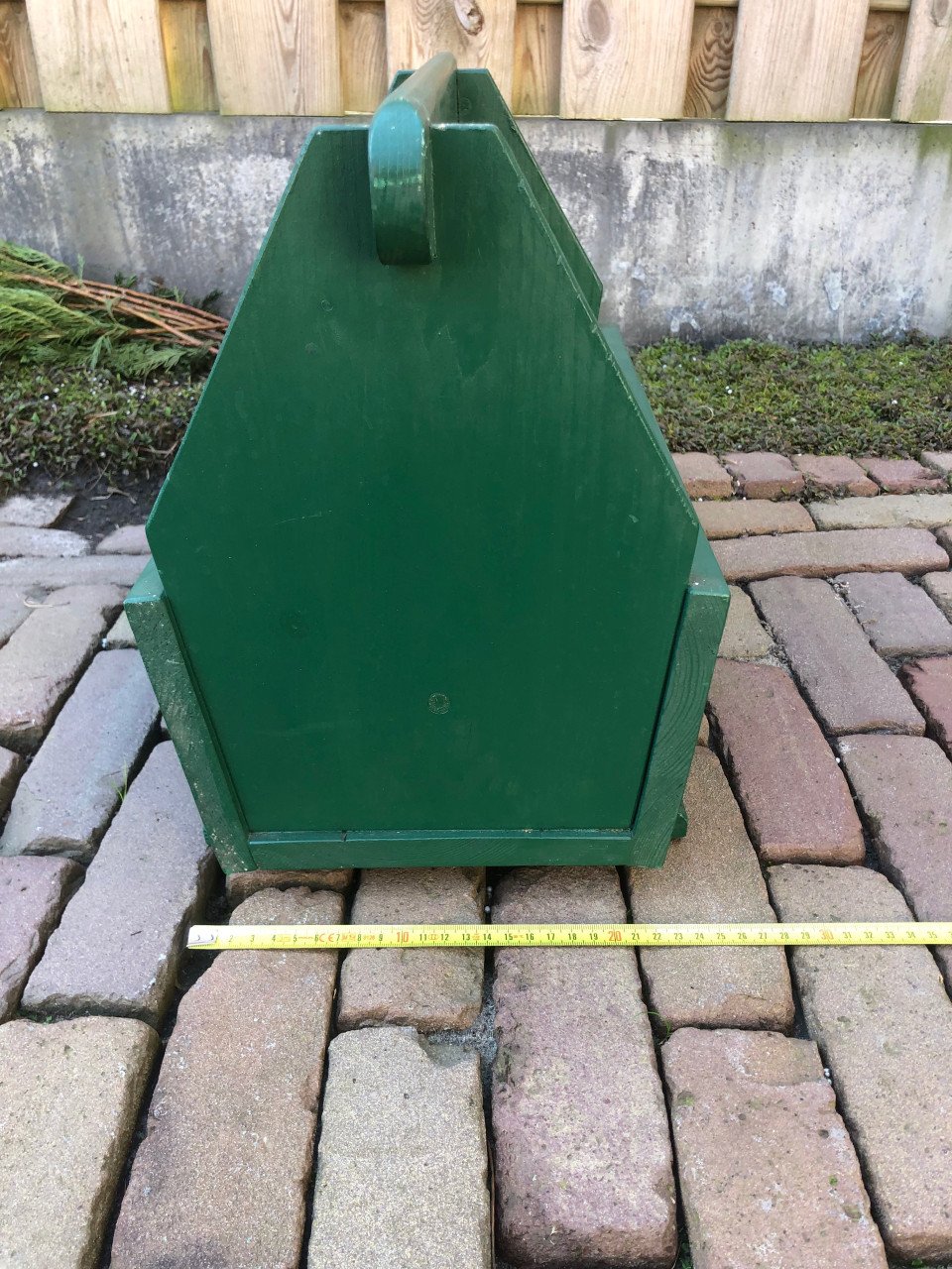 Groene houten bak.