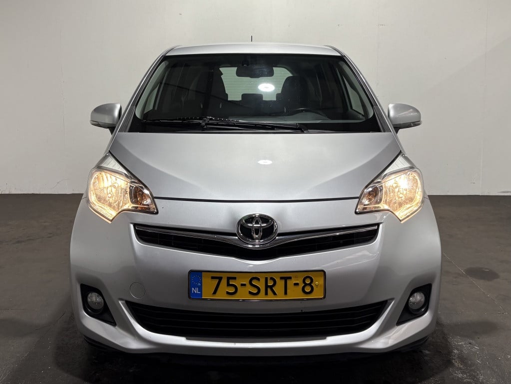 Toyota Verso-s 1.3 vvt-i dynamic