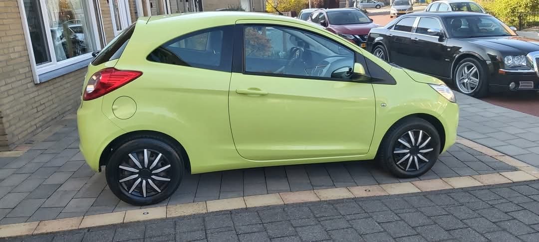 Tekoop zeer nette Ford KA 1.2 I Champignons Edition Bj 2013