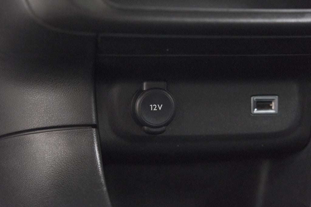 Citroen C3 puretech 82 shine | camera | parkeersensoren | navigatie | apple