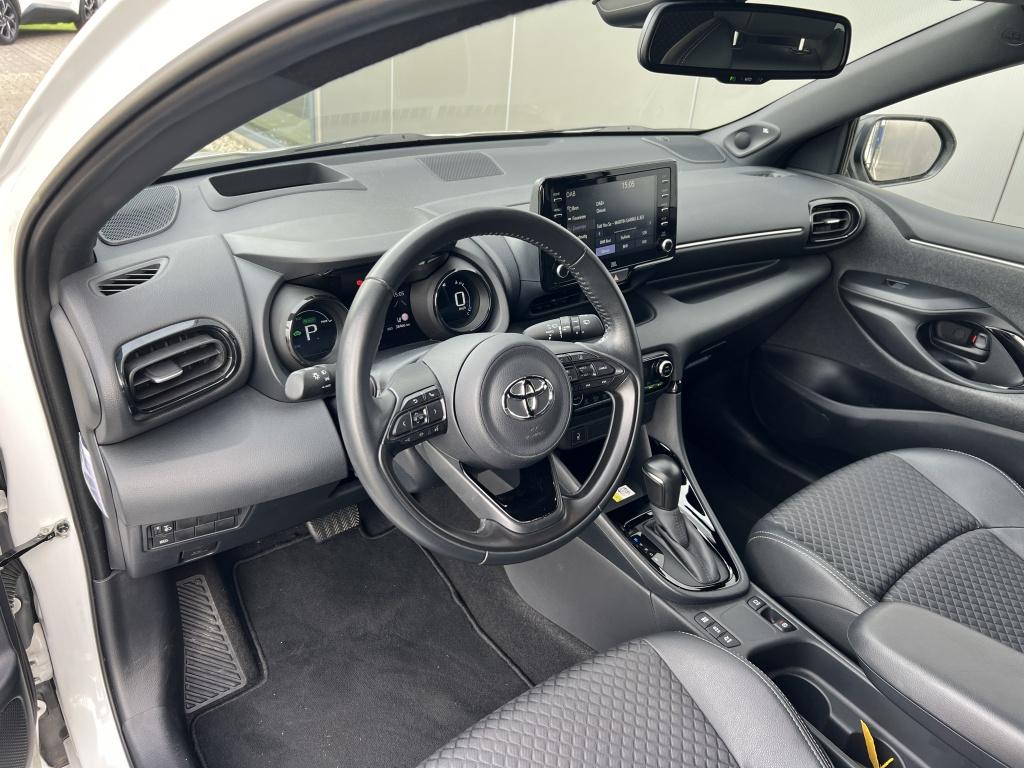 Toyota Yaris 1.5 hyb. executive
