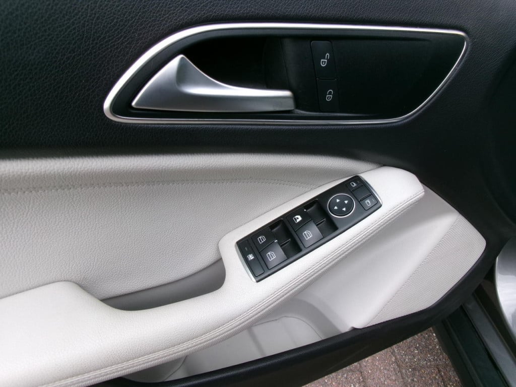 Mercedes-Benz Gla-klasse 200 automaat, cruise.contr., pano, leer, trekhaak