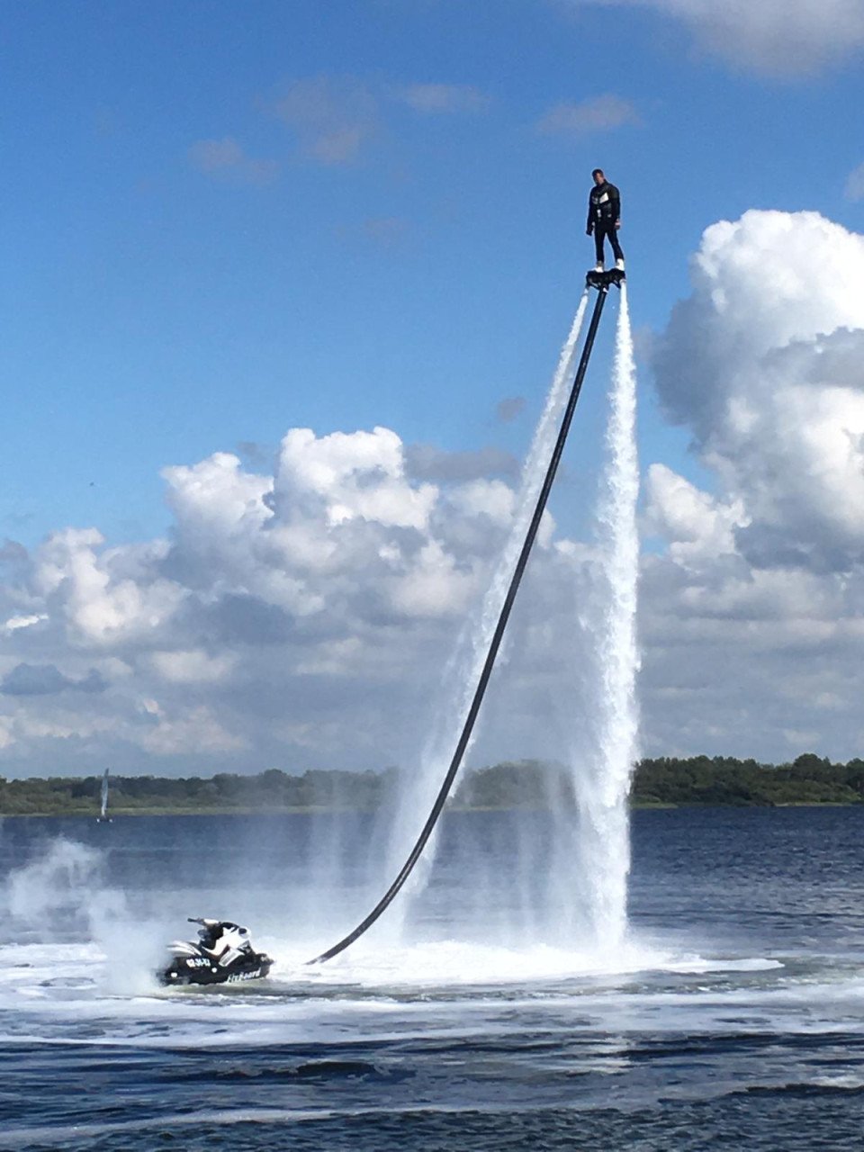 Flyboarden