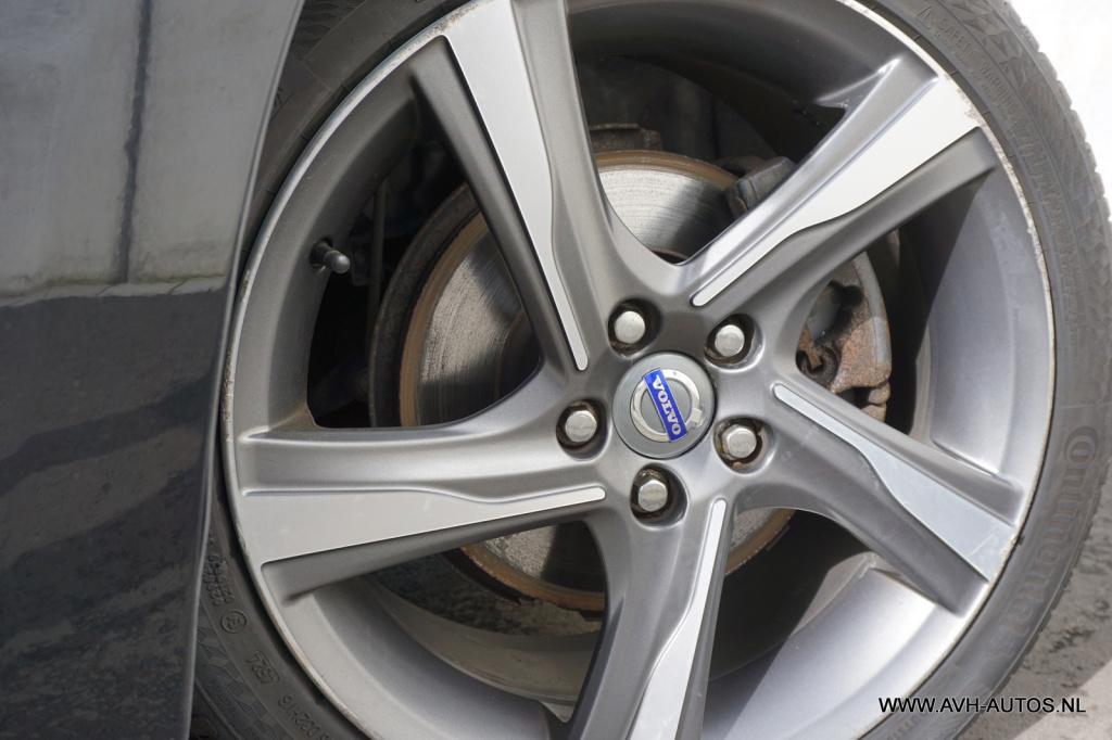 Volvo V60 1.6 t4 r-design