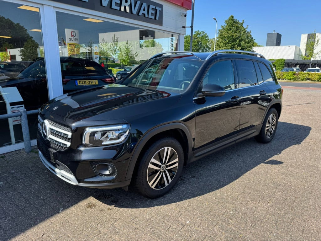 Mercedes-Benz Glb 200 business solution