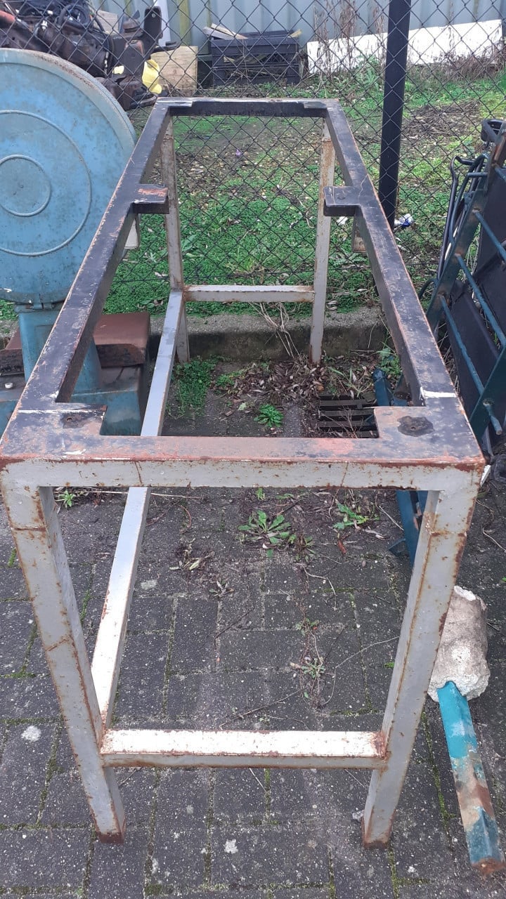 Werkbank-frame 160 x 50 x 85,5 cm hoog evt. met werkblad