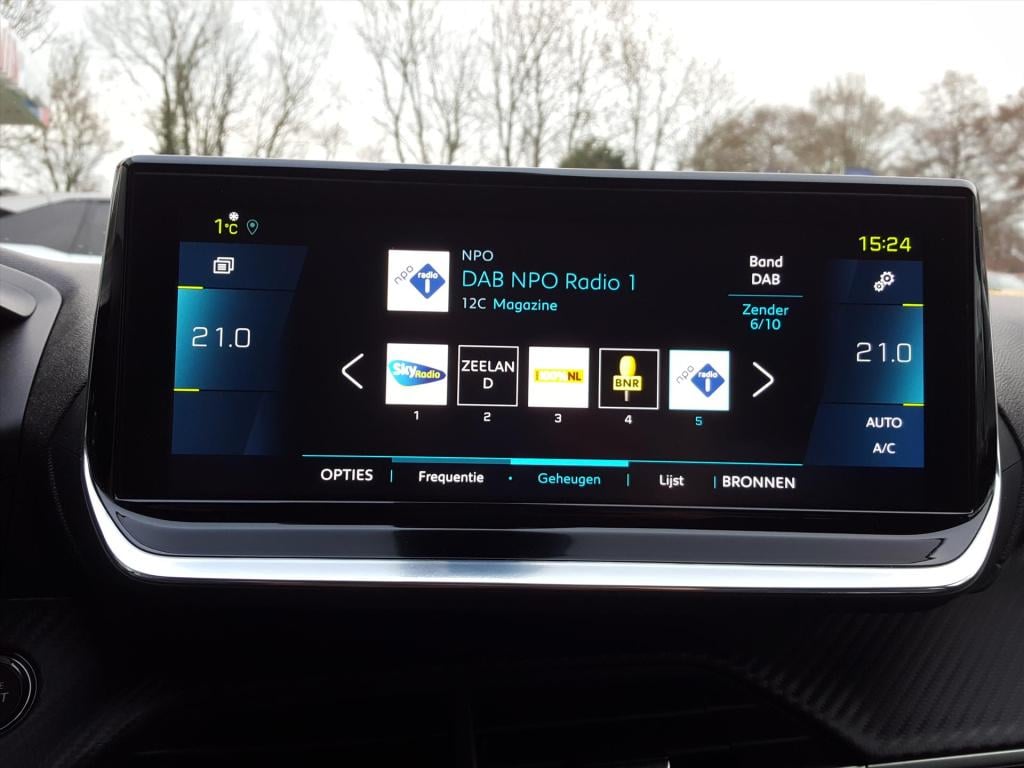 Peugeot 208 50kwh 136pk 3-fase allure pack apple carplay & android auto | 3