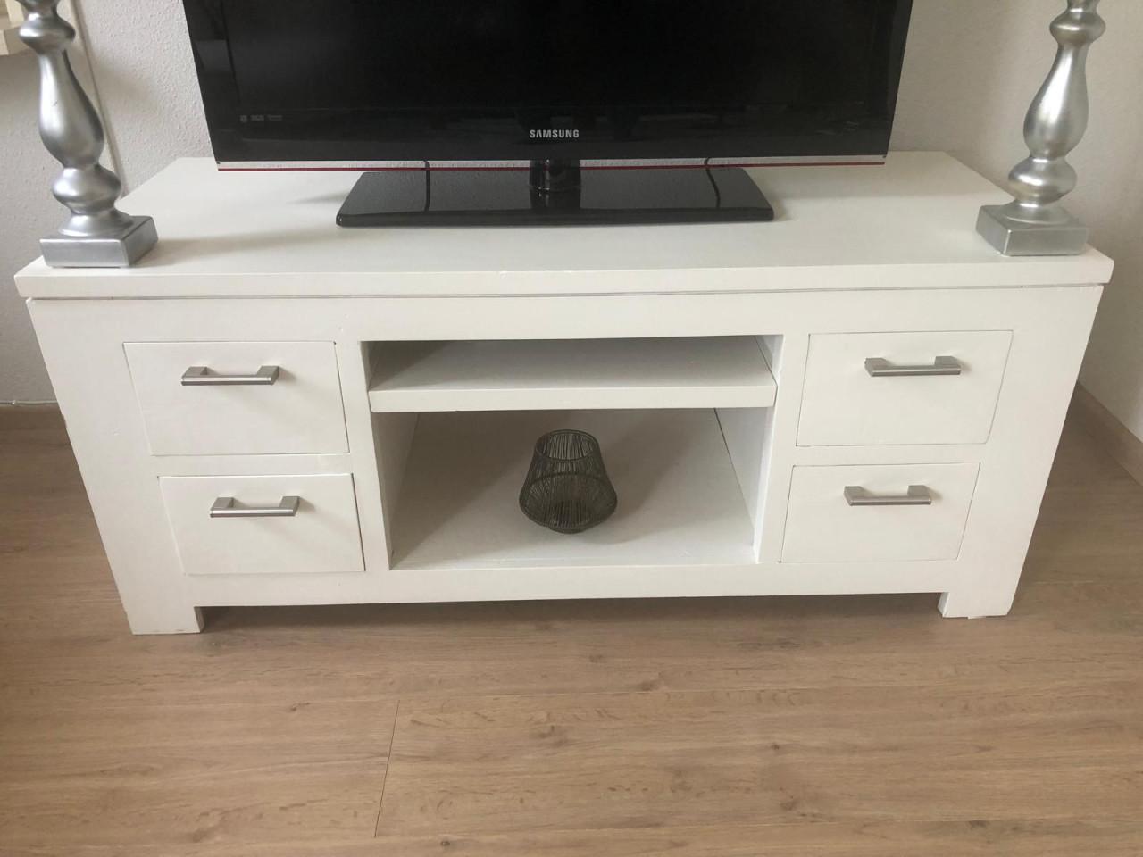 Stijlvol tv meubel!