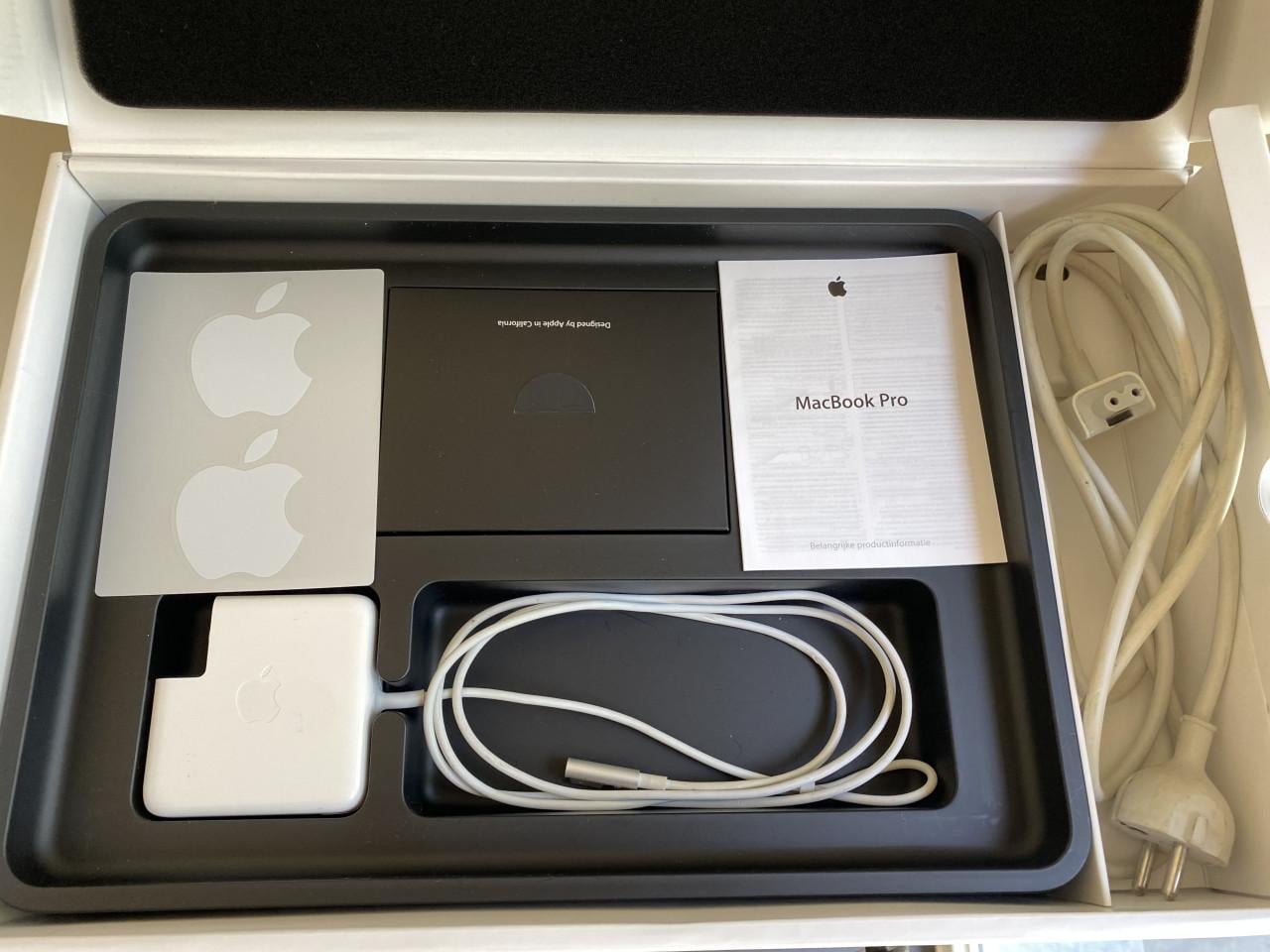 Apple MacBook Pro 13-inch