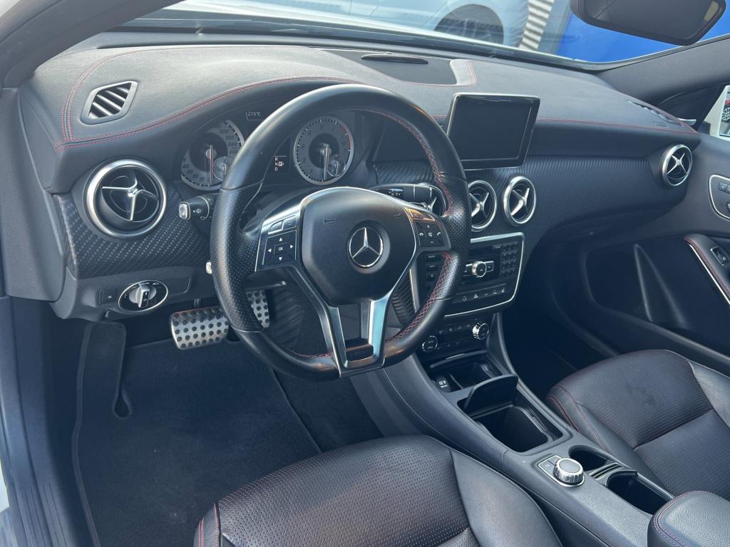 Mercedes-Benz A-Klasse 250 amg prestige, leer, panodak, trekhaak enz...