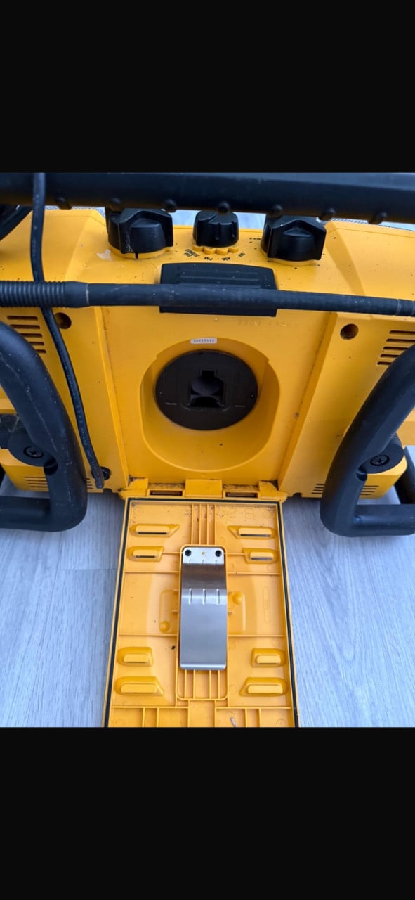 Tekoop Dewalt Bouwradio