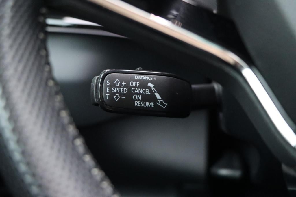 Skoda Karoq 1.5 tsi act sportline business