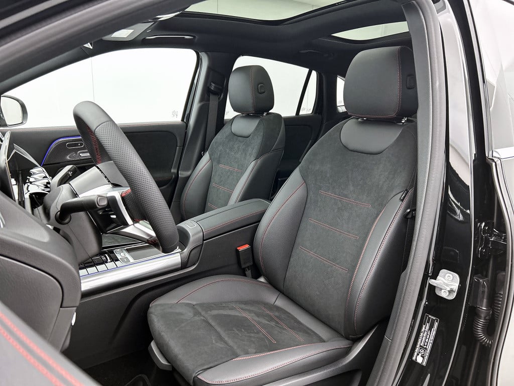 Mercedes-Benz Gla-klasse 250 e business solution amg | premium plus pakket 