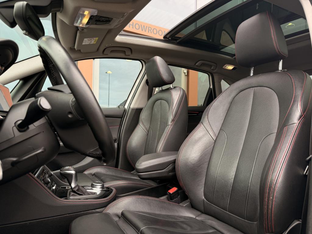 BMW 2-serie active tourer 216d centennial sport line | pano | trekhaak | st