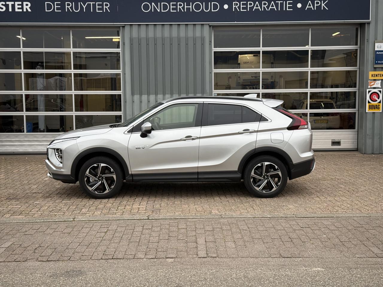 Mitsubishi Eclipse Cross - 2.4 PHEV Intense+