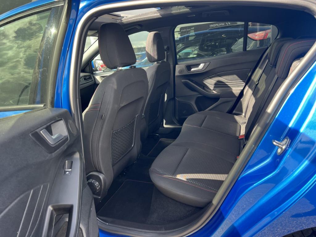 Ford Focus 1.0 ecoboost hybrid 155pk st line x , panodak , winterpack