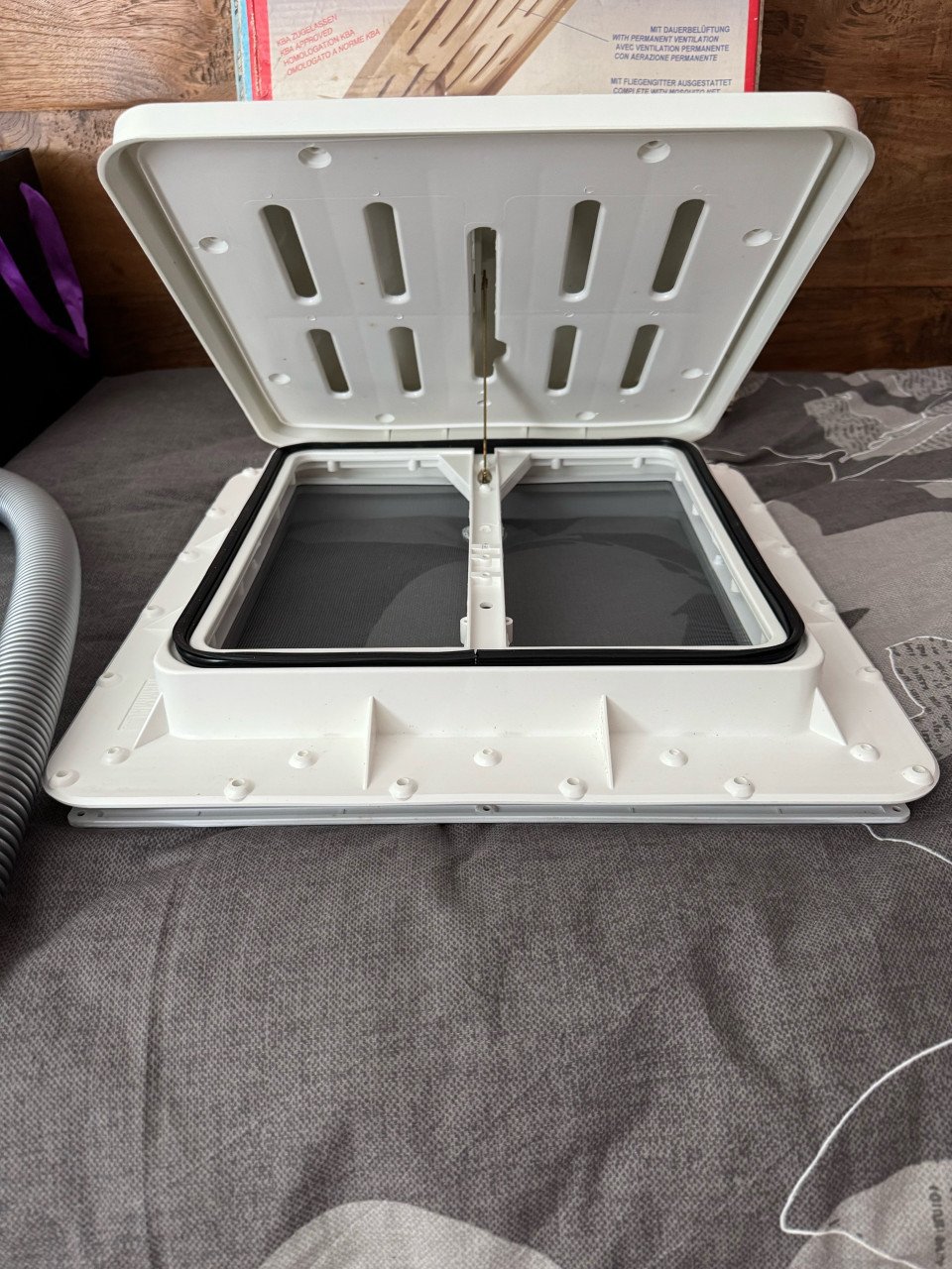 Dakroof universeel voor caravan