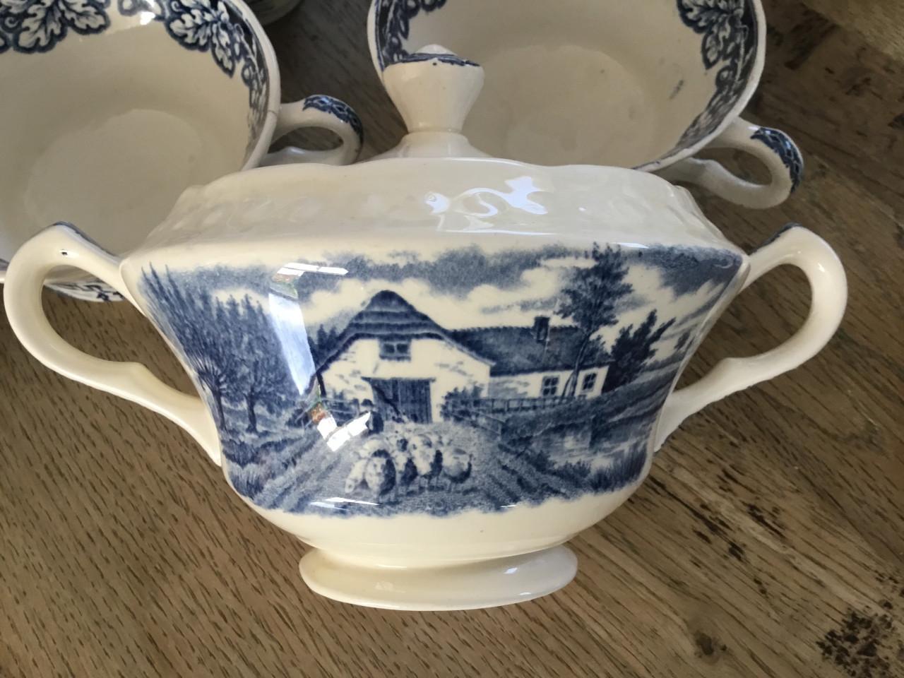 Boerenhoeve servies SCM