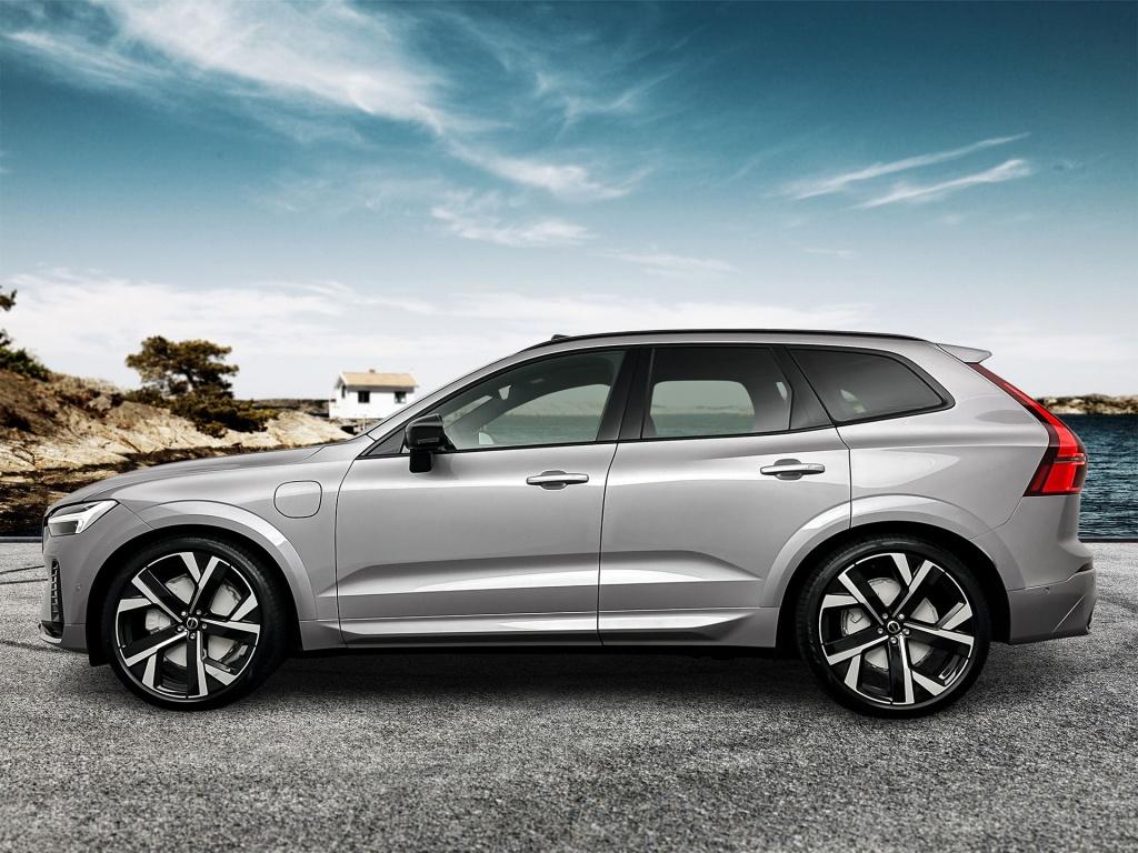 Volvo XC60 t8 awd ultra dark executive edition