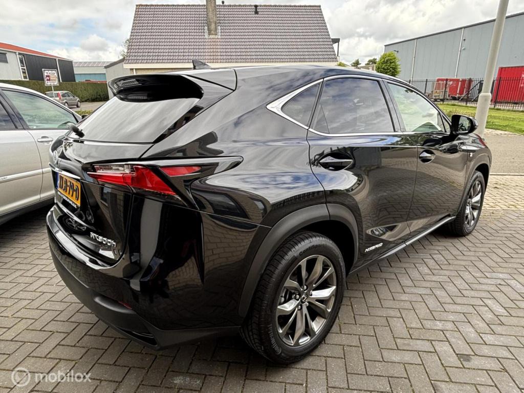Lexus Nx 300h awd f sport line