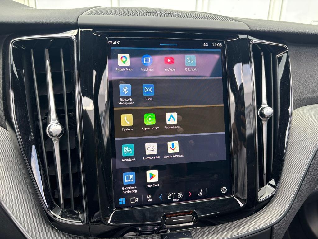 Volvo XC60 t6 398pk recharge black edition| panodak| 360camera| trekhaak| a