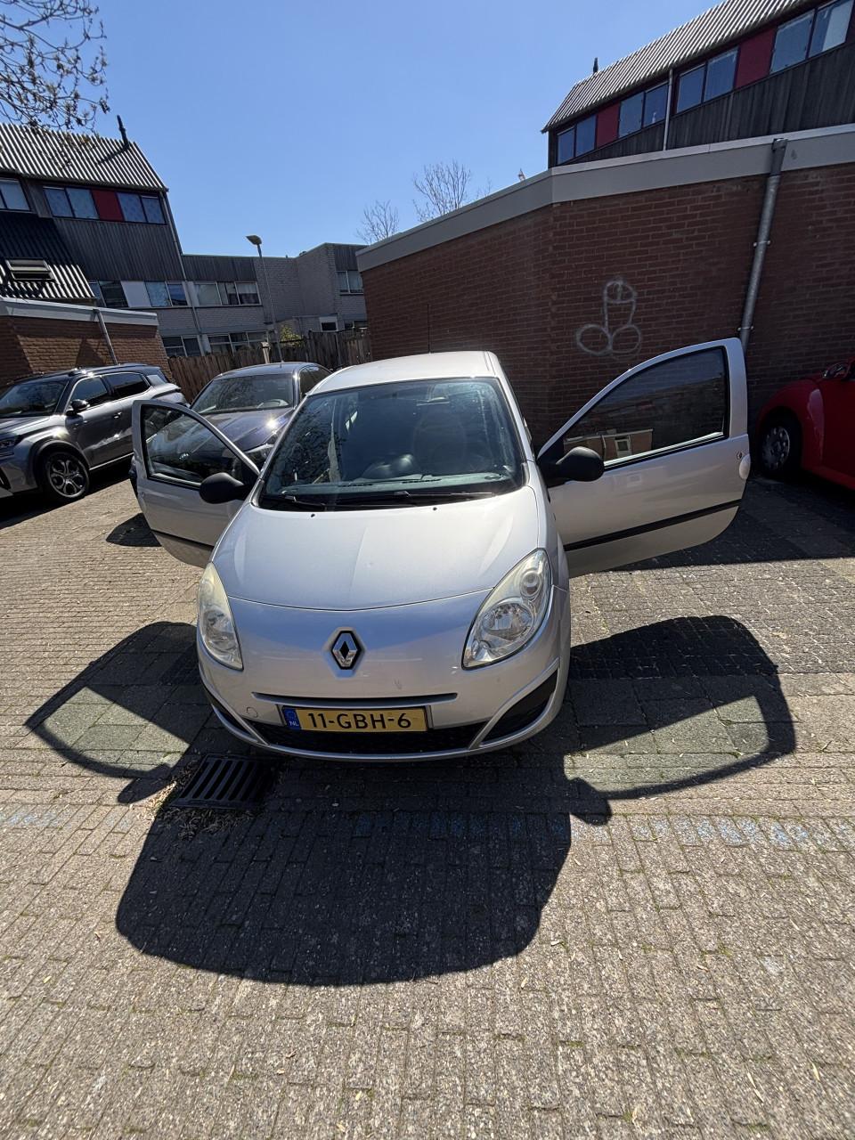 Renault Twingo 1.2 2008 Grijs