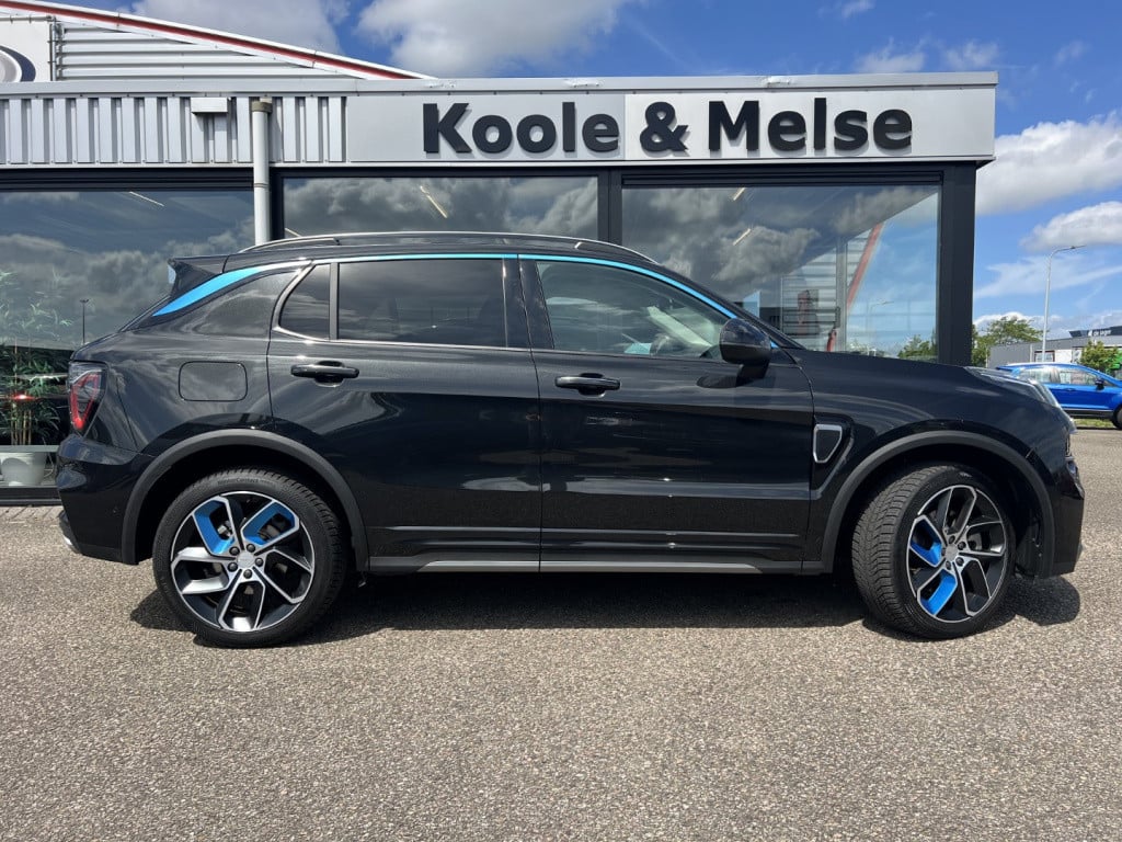 Lynk & Co 01 1.5 261pk plug in hybrid , panodak , carplay