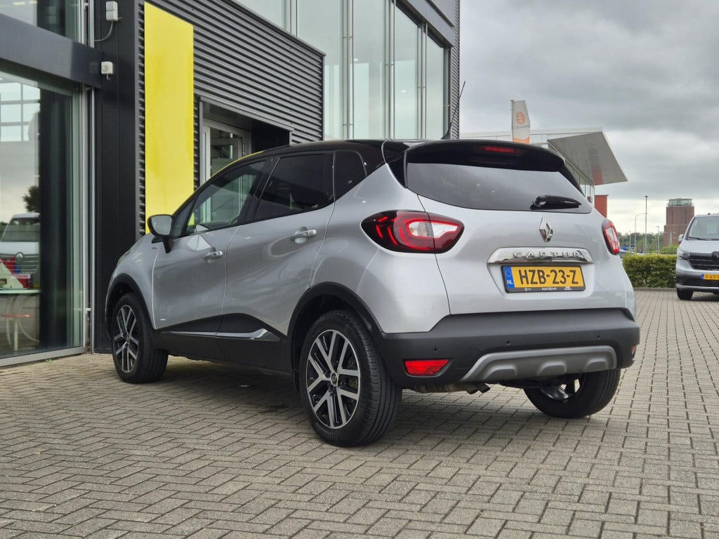 Renault Captur 1.3 tce 150 edc automaat red edition alcantara bekld., camer