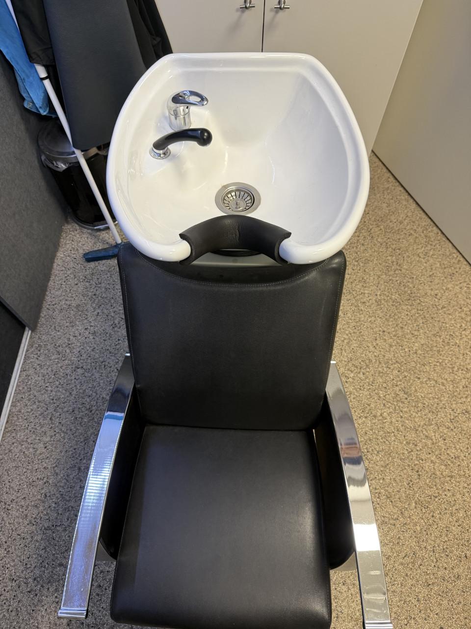 Complete kappersset van Salon Ambiance voor inrichten kleine salon