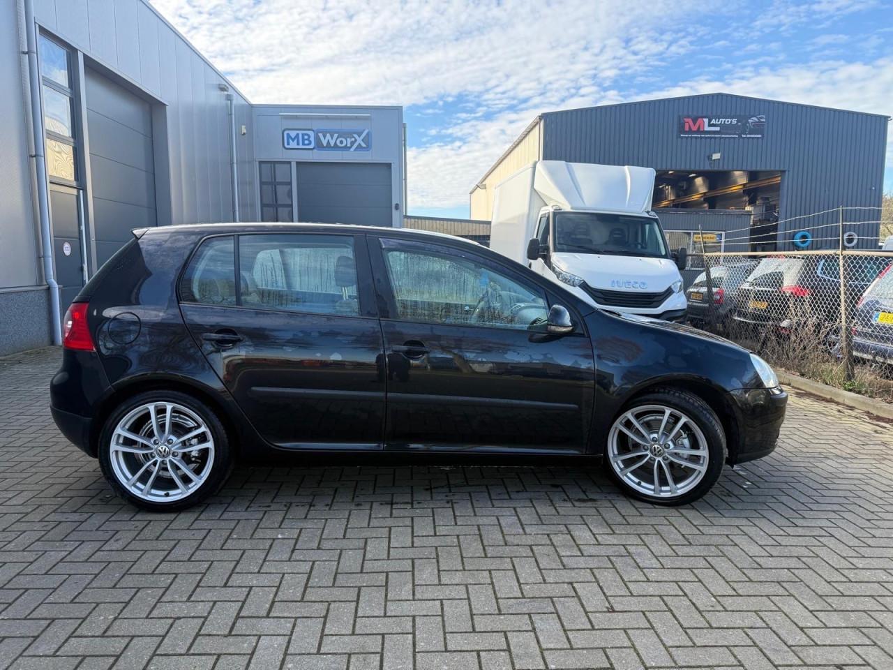 Volkswagen Golf 1.6 FSI Comfortline