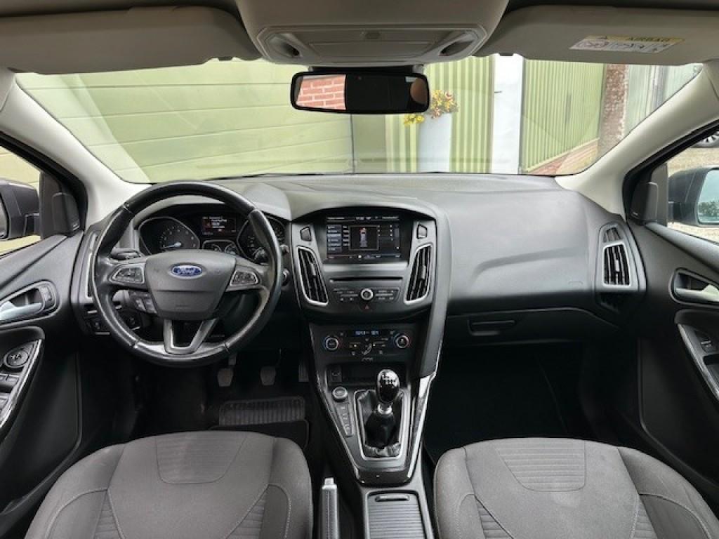 Ford Focus 1.0 titanium edition