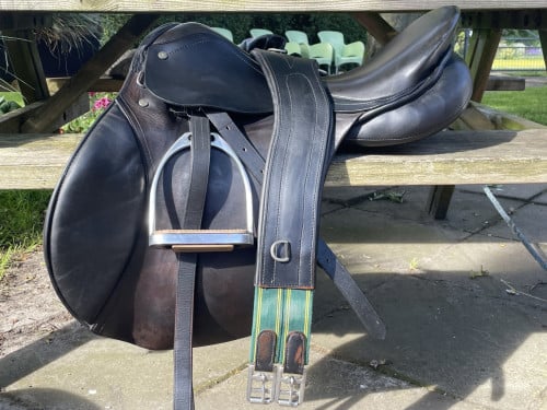 Daaleman zadel 17,5” met gelzitting