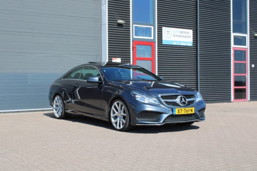 Mercedes-Benz E-Klasse E220 CDI Coupe AMG PANO