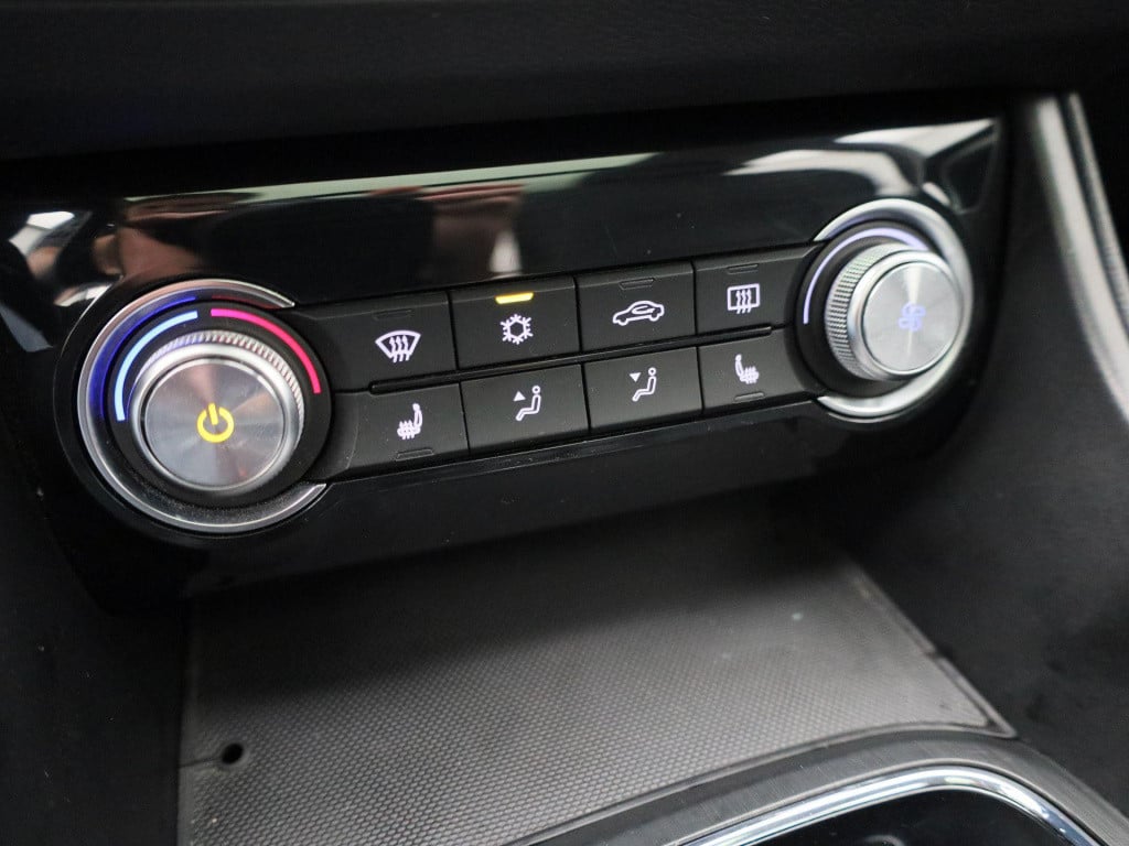 MG Zs Ev mg luxury 45 kwh