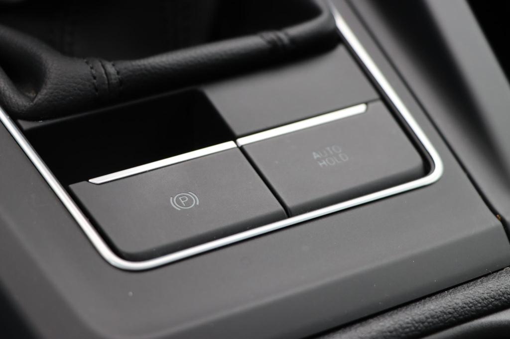 Volkswagen Golf 1.5 tsi style 131pk