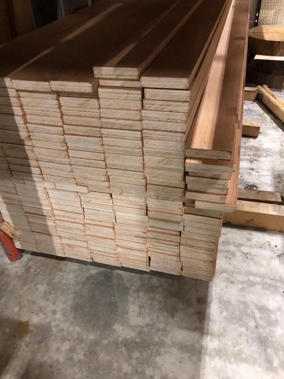 12 mm hardhout  2500 x 210 x 12 platen 20 stuks voor 25 euro