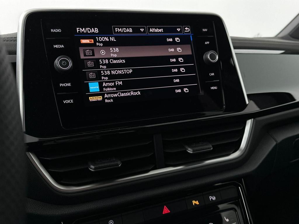 Volkswagen T-roc r-line-edition 1.0 85 kw / 116 pk tsi suv 6 versn. led plu