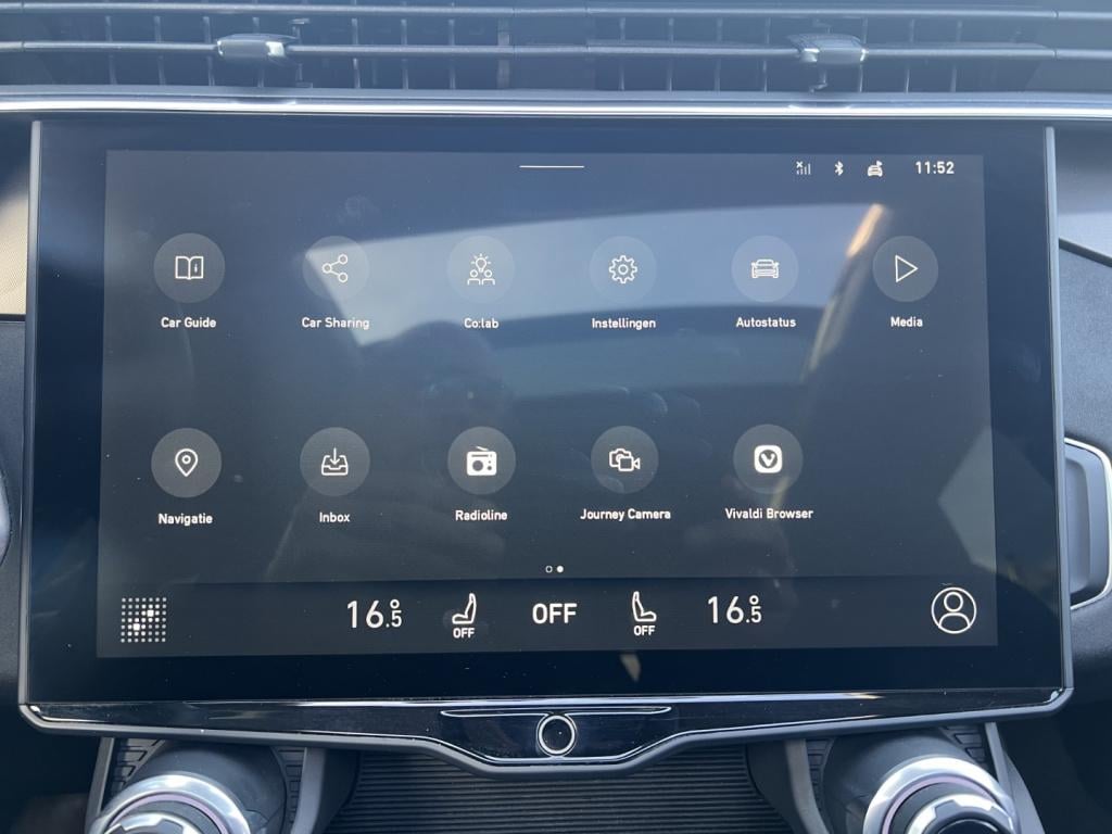 Lynk & Co 01 1.5td 261pk plug in hybrid black edition , pano dak , 360gr ca