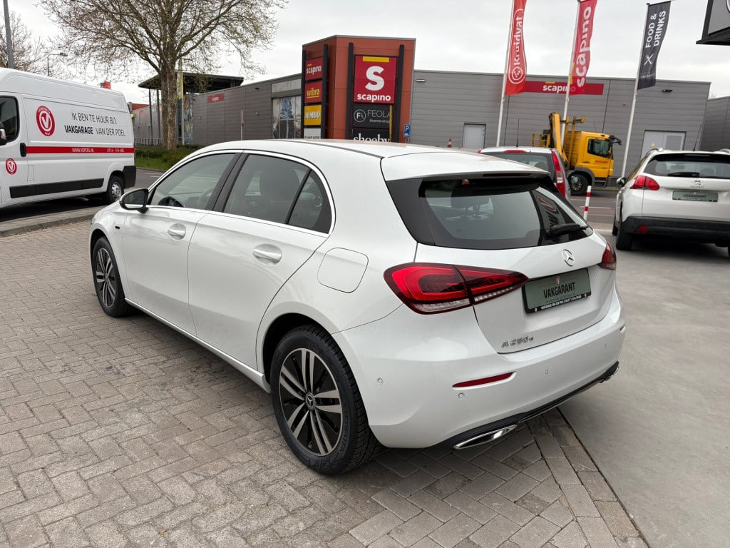 Mercedes-Benz A-Klasse 250 e business solution luxury limited