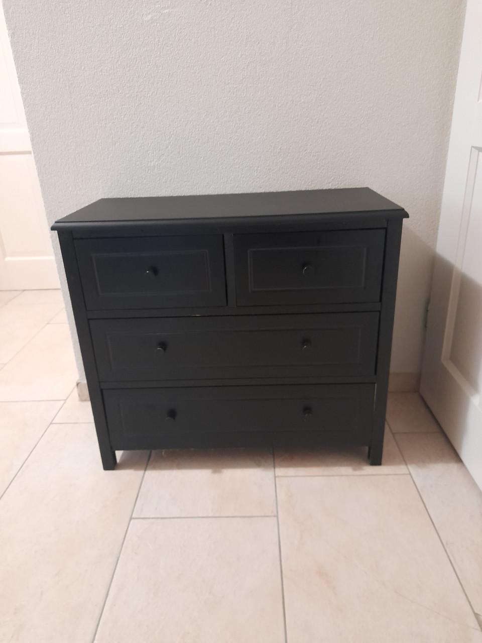 Ladenkastje 35 x 75 x 66H (in goede staat )